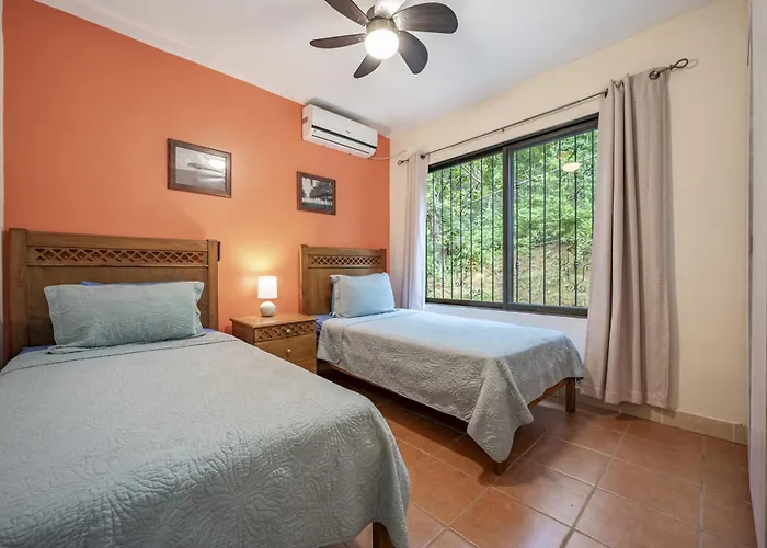 Resort-Style Pool: Playa Ocotal Condo Near Beach! Holiday home Coco